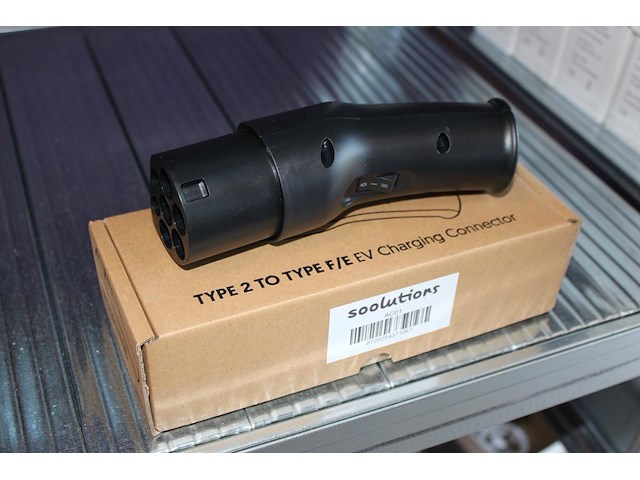 Verloopstekker / adapter metron ac01. type 2 naar schuco (230v). laadpaal gebruiken als stopcontact. - afbeelding 1 van  3