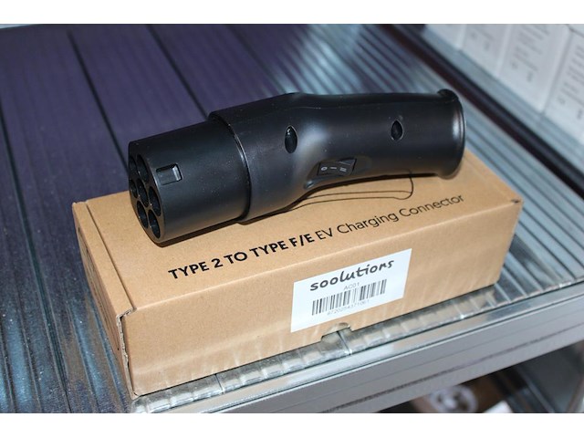 Verloopstekker / adapter metron ac01. type 2 naar schuco (230v). laadpaal gebruiken als stopcontact. - afbeelding 1 van  3