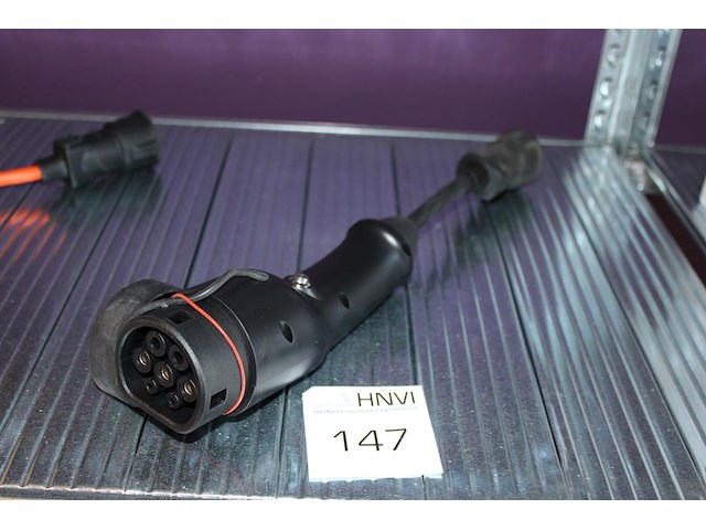 Verloopstekker / adapter metron ac01v2l. type 2 naar schuco (230v). auto accu gebruiken als standaard wcd. - afbeelding 1 van  2