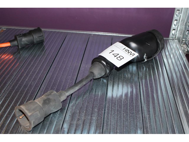 Verloopstekker / adapter metron ac01v2l. type 2 naar schuco (230v). auto accu gebruiken als standaard wcd. - afbeelding 1 van  2