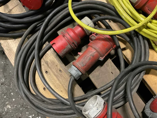 Verloop/verlengkabelhaspels en -snoer (7x) - afbeelding 5 van  8