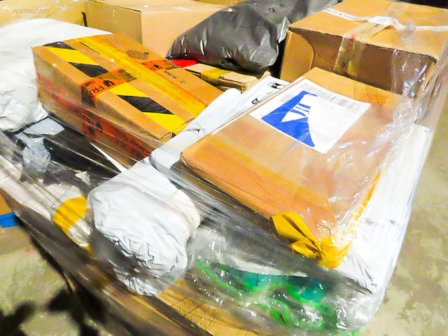 Verloren postpakketten, retouren & overstock -... - afbeelding 11 van  13