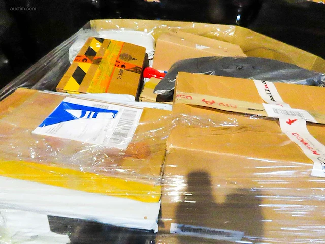 Verloren postpakketten, retouren & overstock -... - afbeelding 12 van  13