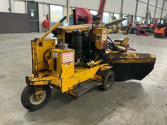 Vermeer sc410 stronkenfrees - afbeelding 12 van  16