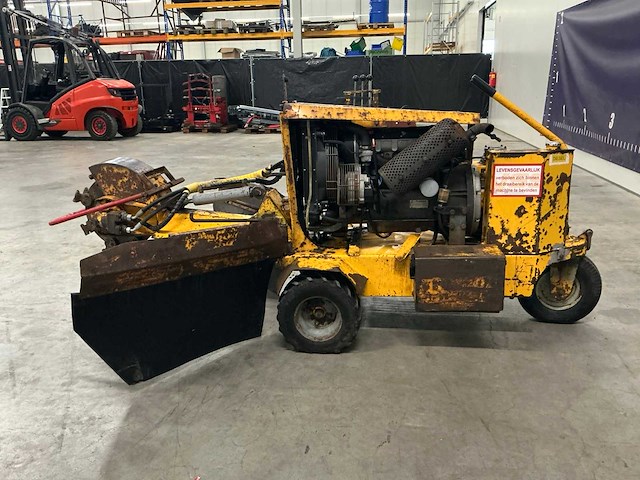 Vermeer sc410 stronkenfrees - afbeelding 14 van  16