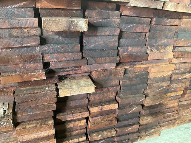 Vermelho hardhouten beschoeiingsplank 350x10x2 cm (50x) - afbeelding 5 van  6