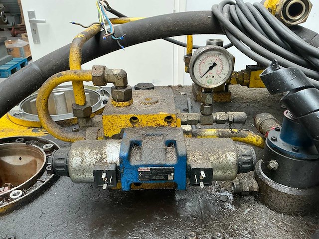 Vermeulen hydraulisch aggregaat - afbeelding 11 van  14