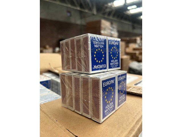 Verpakking lucifers met 38 stuks (3000x) - afbeelding 1 van  5