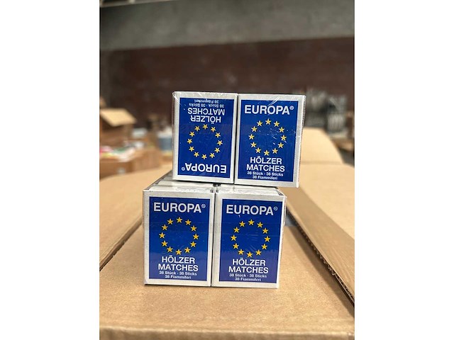 Verpakking lucifers met 38 stuks (3000x) - afbeelding 2 van  5