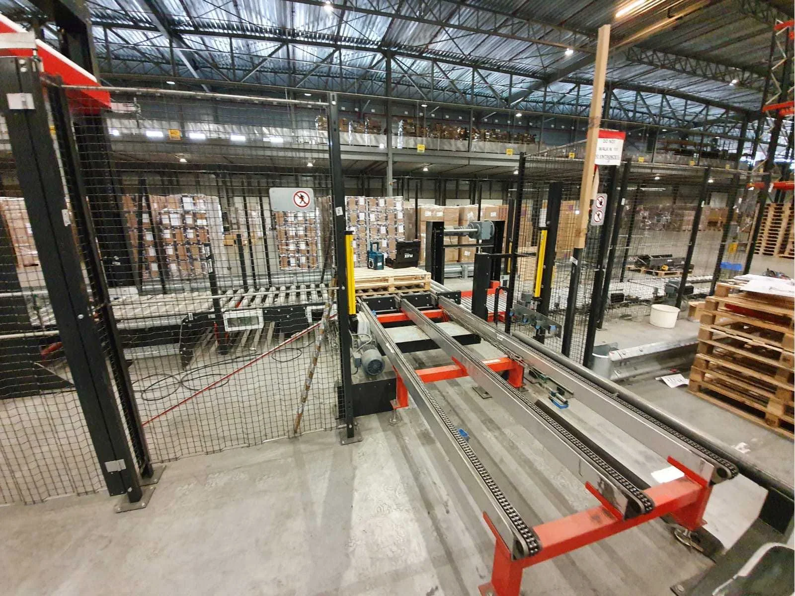 Verpakkings- en productiemachines, compressoren en werkplaatsinventaris