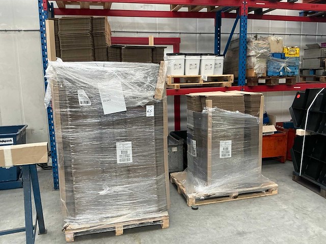 Verpakkings materiaal (2x) - afbeelding 1 van  7