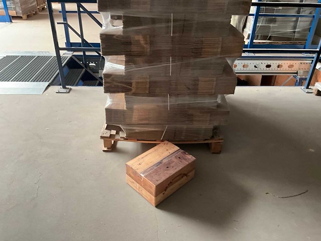 Verpakkingsdoos 390x290x175mm “hout” (540x) - afbeelding 1 van  4