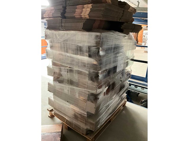 Verpakkingsdoos 390x290x175mm “hout” (540x) - afbeelding 3 van  4