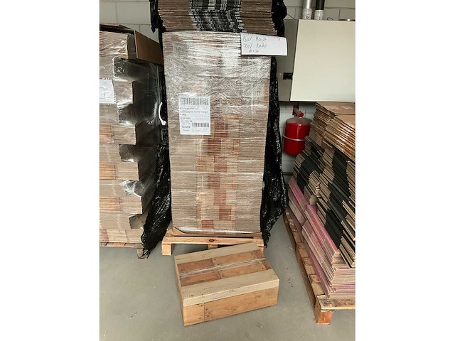 Verpakkingsdoos 590x390x300mm diverse opdrukken (195x) - afbeelding 1 van  4