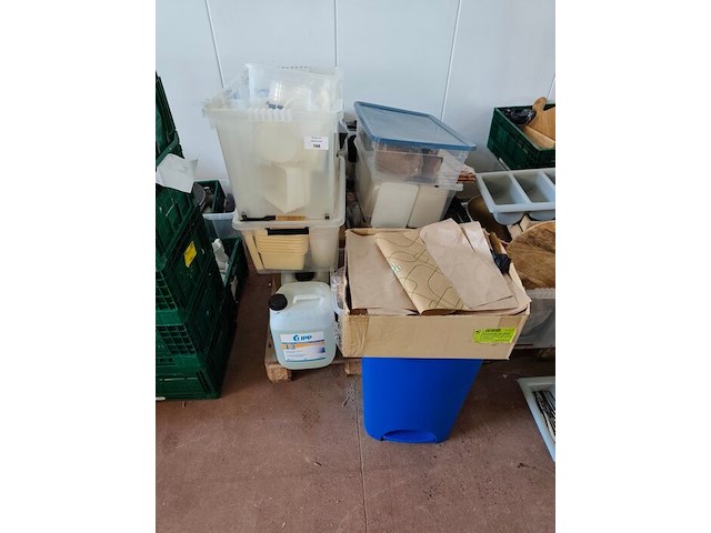 Verpakkingsmateriaal en onderhoudsproducten (9) - afbeelding 1 van  18