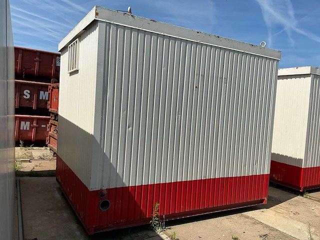 Verplaatsbare toiletcontainer / sanitaire unit met 2 toiletten en rvs wasgoot - afbeelding 12 van  15