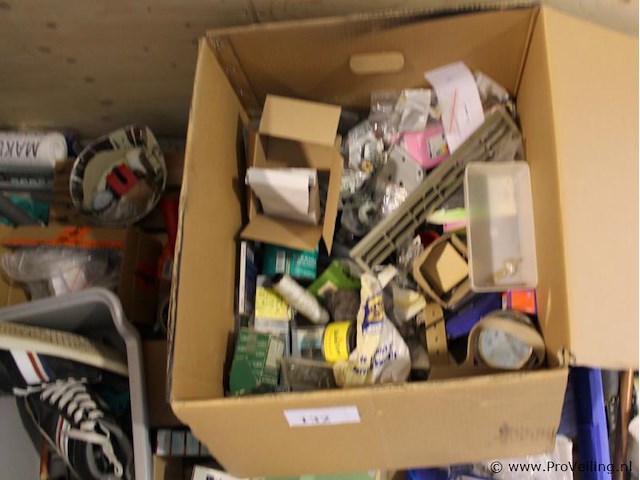 Verrassingspallet - grote gemengde partij diversen - afbeelding 4 van  8