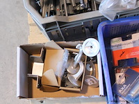 Verrassingspallet - partij beslag, montagemateriaal - afbeelding 3 van  8