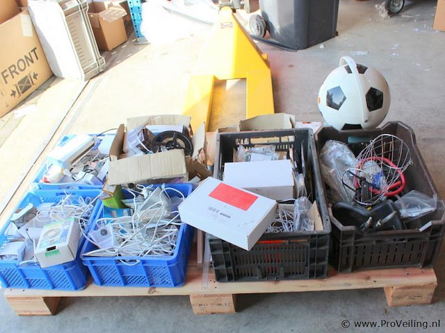 Verrassingspallet - partij elektra en diversen - afbeelding 1 van  16