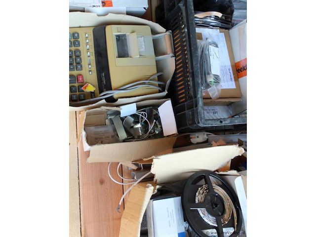 Verrassingspallet - partij elektra en diversen - afbeelding 16 van  16