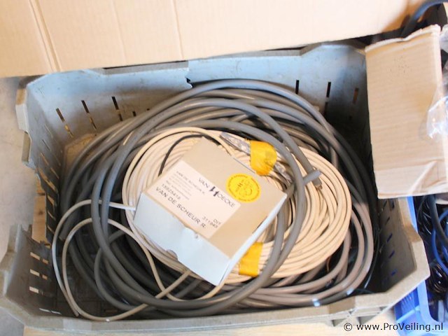 Verrassingspallet - partij elektra materiaal - afbeelding 3 van  6