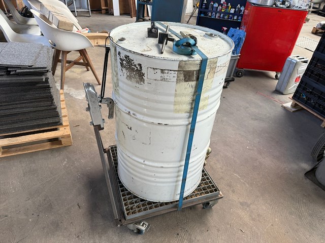 Verrijdbaar 200 liter met verrijdbaar lekbak - afbeelding 1 van  4