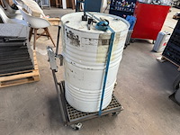 Verrijdbaar 200 liter met verrijdbaar lekbak - afbeelding 1 van  4
