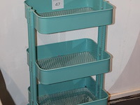 Verrijdbaar badmeubel ikea. afm. 45 x 30 x 49 cm. - afbeelding 2 van  2