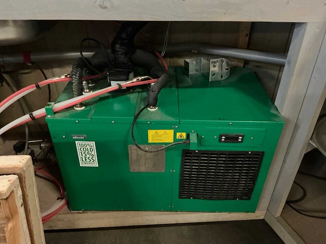 Verrijdbaar barmeubel met biertap - afbeelding 3 van  16