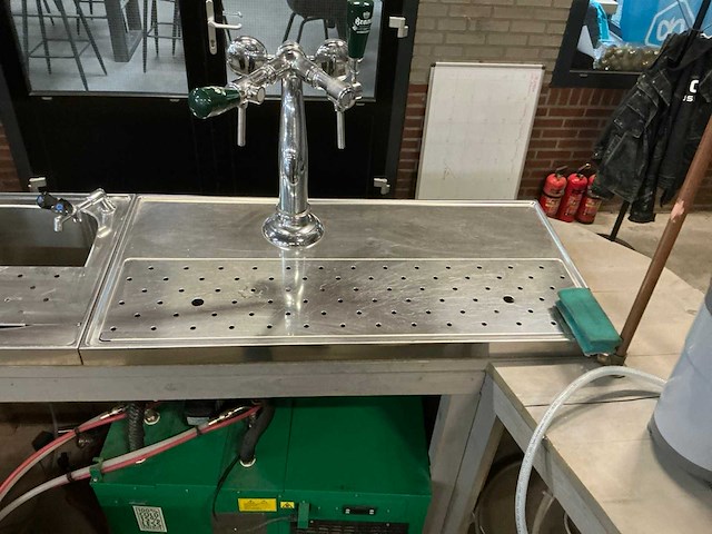 Verrijdbaar barmeubel met biertap - afbeelding 13 van  16