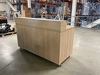 Verrijdbaar barmeubel met tap - afbeelding 1 van  6