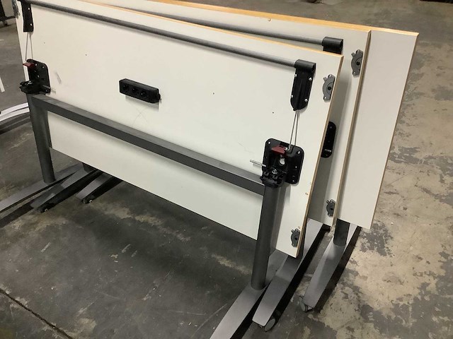 Verrijdbaar bureau (3x) - afbeelding 8 van  9