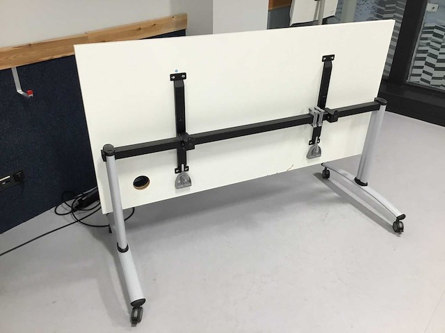 Verrijdbaar bureau met kabelgat (2x) - afbeelding 2 van  4