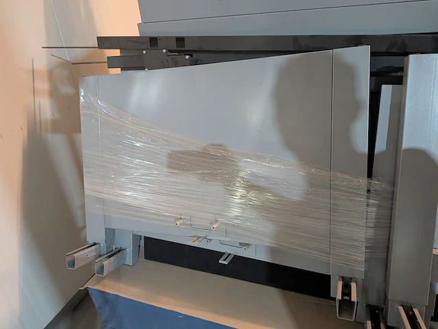 Verrijdbaar houten transportkar met diverse metalen profielen - afbeelding 6 van  6