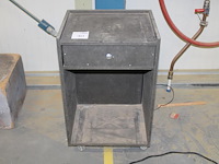 Verrijdbaar kastje. afmeting 43 x 35 x 68 cm. - afbeelding 1 van  2