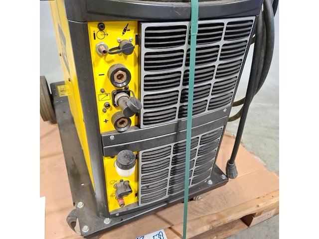 Verrijdbaar lasapparaat, esab, mig u4000 iw/aristo feed 3004 w - afbeelding 11 van  14