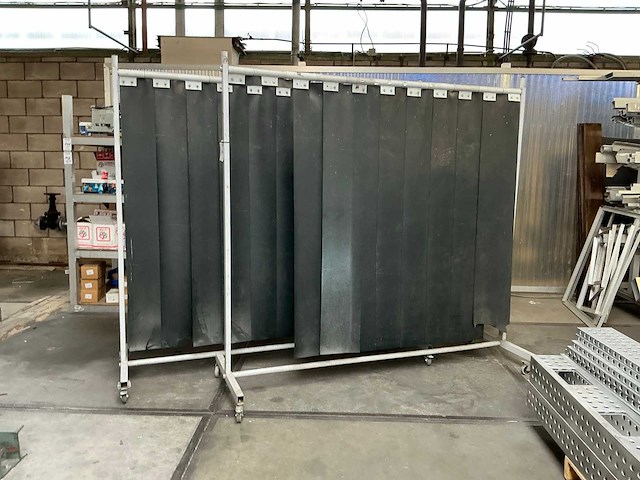 Verrijdbaar lasgordijn - afbeelding 1 van  4