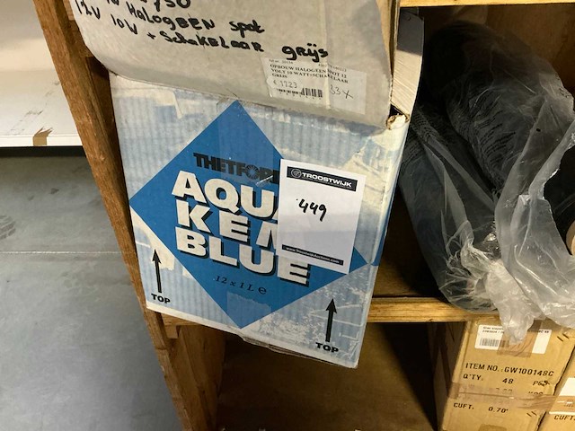 Verrijdbaar meubel met diverse inhoud - afbeelding 9 van  10