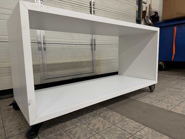 Verrijdbaar open kast / sideboard - afbeelding 4 van  5