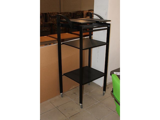Verrijdbaar presentatiemeubel. afmeting 56 x 48 x 123 cm. - afbeelding 2 van  2