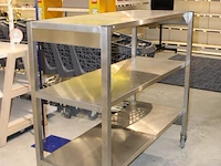 Verrijdbaar rvs rek. afmeting 140 x 60 cm. hoogte 132 cm. - afbeelding 2 van  2