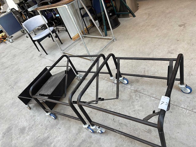 Verrijdbaar stoelenwagen (3x) - afbeelding 1 van  4