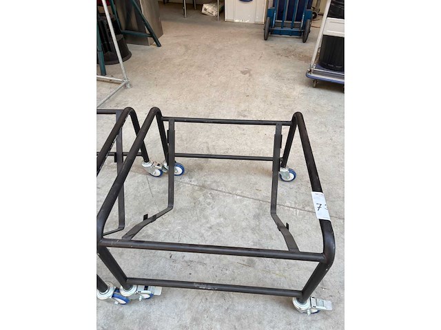 Verrijdbaar stoelenwagen (3x) - afbeelding 2 van  4