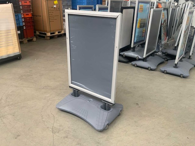 Verrijdbaar stoepbord op watertank b2 (2x) - afbeelding 3 van  9