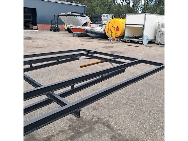 Verrijdbaar tiny house chassis, thomassen metaalbouw - afbeelding 2 van  12
