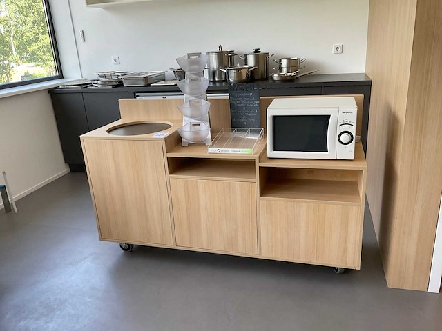 Verrijdbaar werktafel - afbeelding 1 van  2