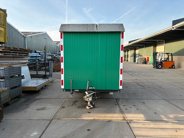 Verrijdbare bouwkeet met toilet en keukenblok - afbeelding 11 van  14