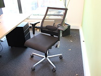 Verrijdbare bureaustoel ahrend. - afbeelding 1 van  2