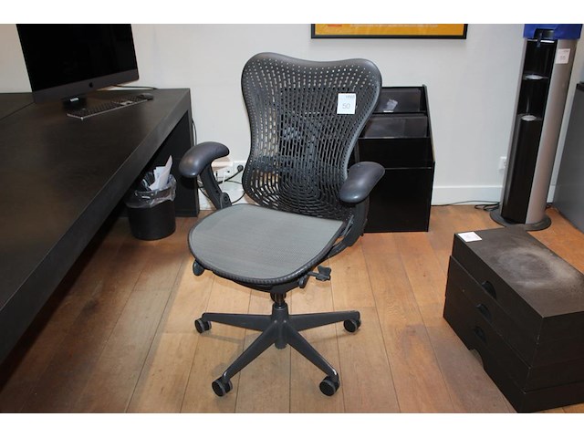 Verrijdbare bureaustoel herman miller - afbeelding 1 van  3