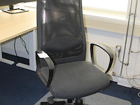 Verrijdbare bureaustoel met armleuningen ikea. - afbeelding 2 van  2